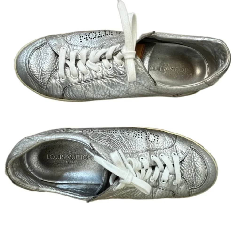 Louis Vuitton Silver leather low trainers, size 9 - Picture 2 of 13